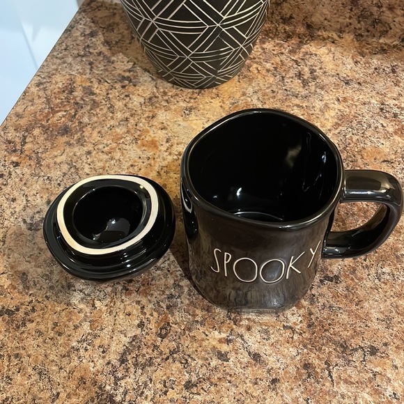 Rae Dunn Black Spooky Mug with Black Cat Topper - Picture 3 of 3